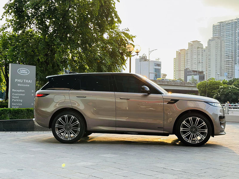 Giá xe Range Rover Sport 2024