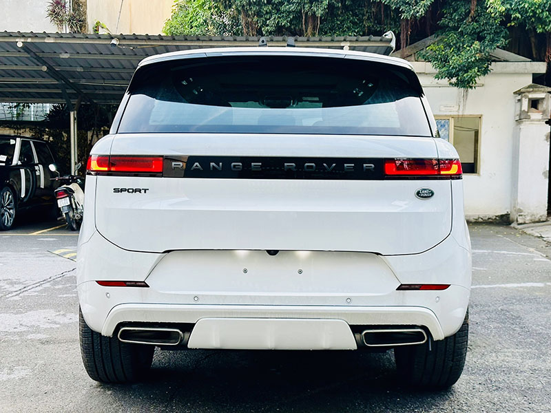 Đuôi xe Range Rover Sport 2024