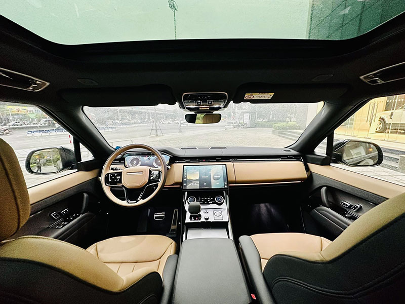 Nội thất xe Range Rover Sport 2024