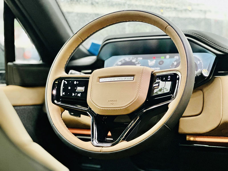 Vô lăng xe Range Rover Sport 2024
