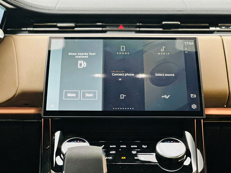 Màn hình cảm ứng xe Range Rover Sport 2024